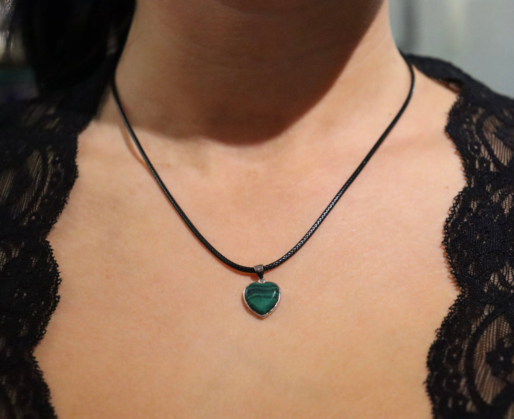 Dainty Eclipse Necklace- Malachite